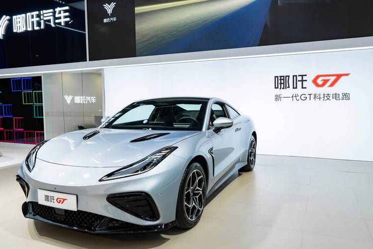 惠州龙门县玛雷振企业管理咨询哪吒汽车在智能汽车领域的表现，领途汽车在新能源汽车市场中的影响力